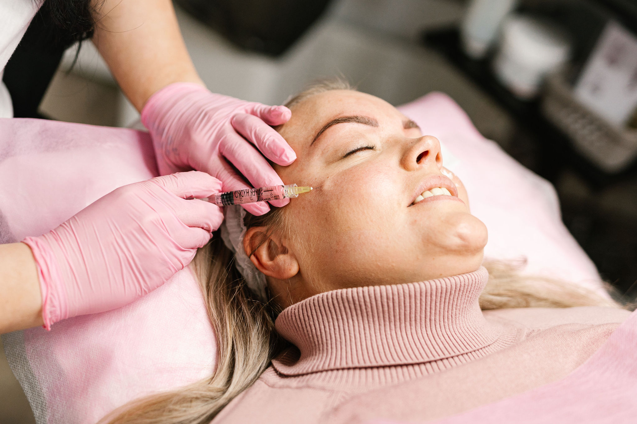 Poskipäät ja leukalinja täyteaine Tampere